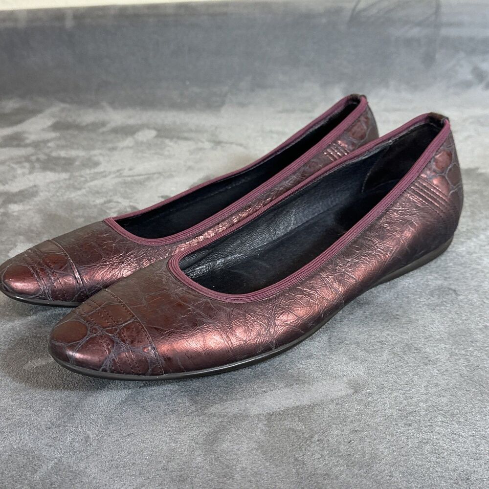 Donald Pliner 8 M Crocodile Red Gunmetal Ballet Flats Women’s Shoes Italy